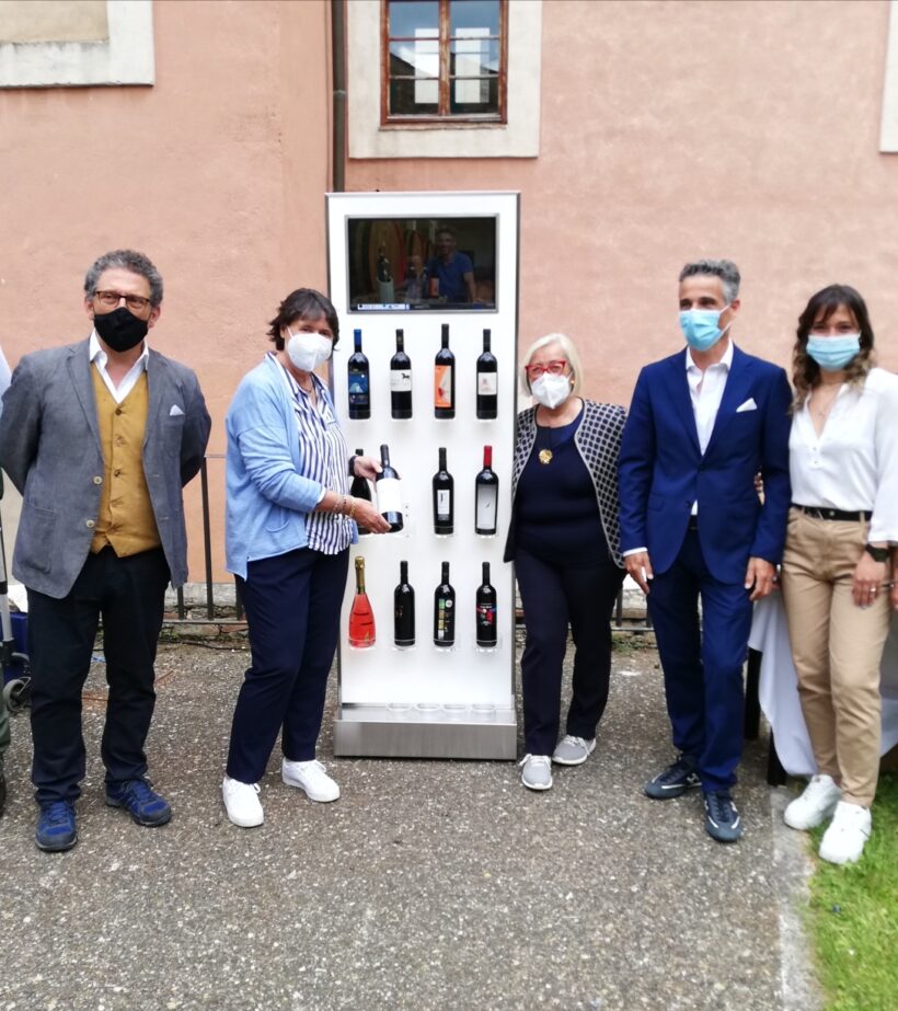 Consegna cantinette Orcia Doc