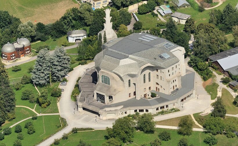 Goetheanum a Dornach, nei pressi di Basilea 