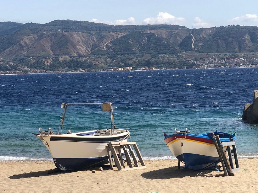 Il paradiso sullo stretto Rivista di